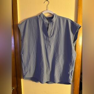 Vapor blue space dye figs top